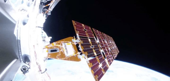 NASA — NASA Telescope-Boosting Robot Tumbles After Reaction-Wheel Failures