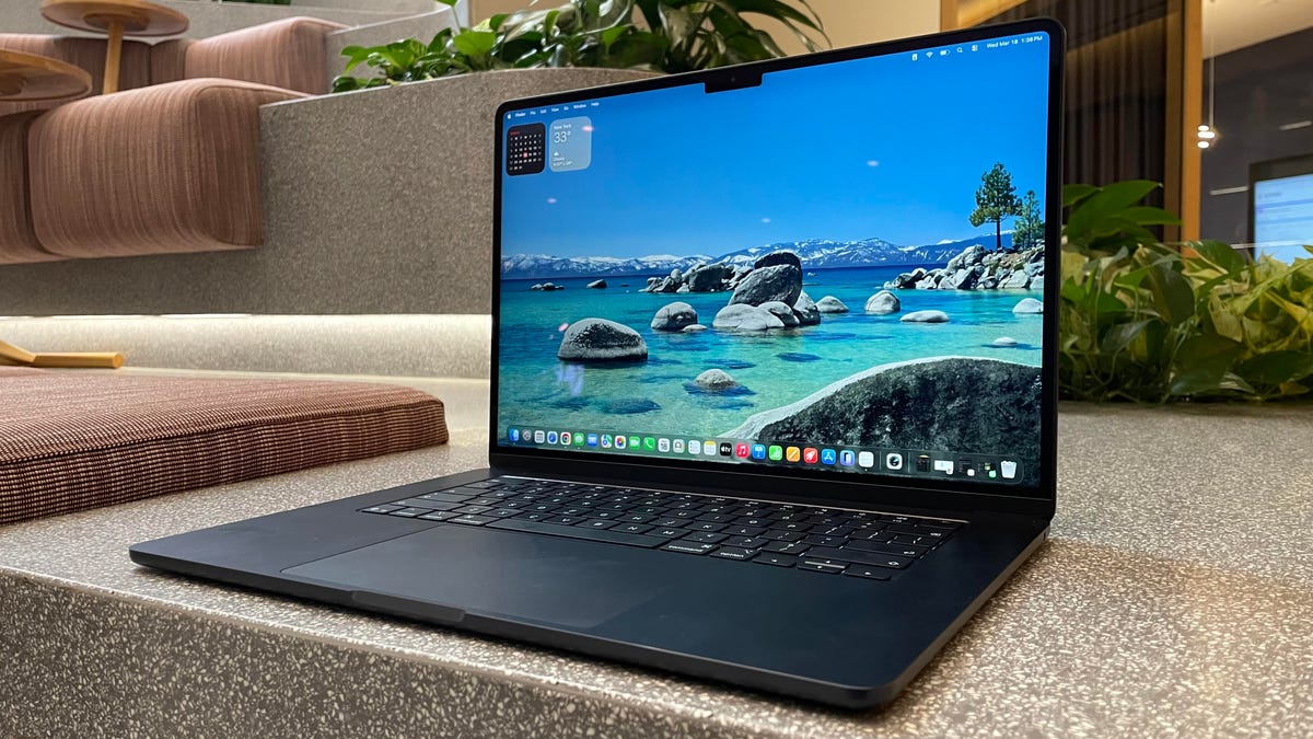 Apple — Apple MacBook Air M5 Sees Price Drop to $1,134 Following Recent Hikes